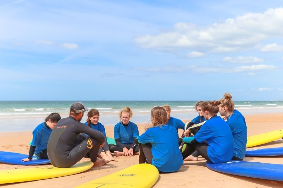 Quarteira: 2-Hour Surf Lesson at Falésia Beach - The first 20 minutes: safety before surfing
