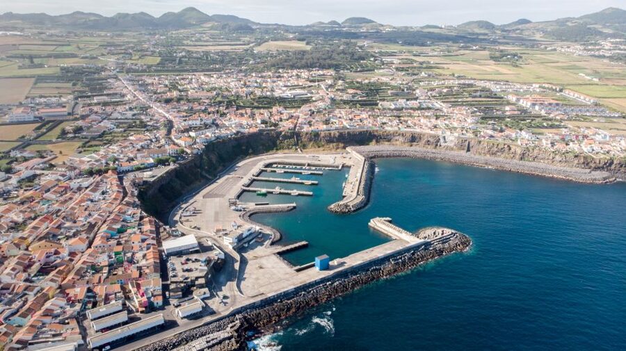 Rabo de Peixe: Sperm Whale Sanctuary Expedition - The 10-minute briefing at Clube Naval Rabo Peixe