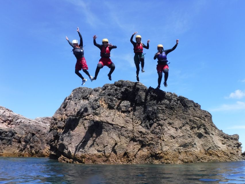 Sagres: Coasteering - Swimming, Cliff Jump & Rock Climbing - Starting at Raposeira with the right gear