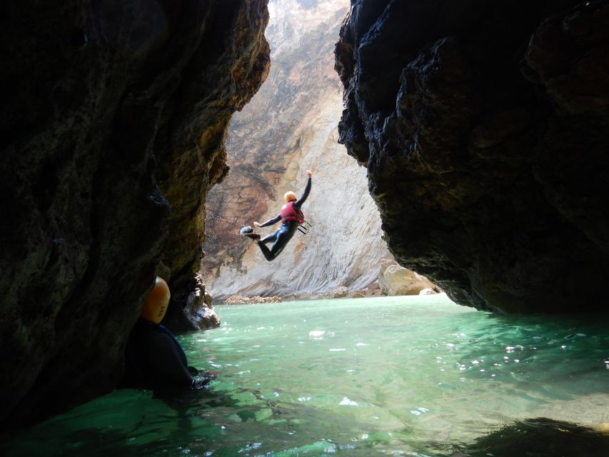 Sagres: Coasteering - Swimming, Cliff Jump & Rock Climbing - Higher cliffs give the tour its adrenaline