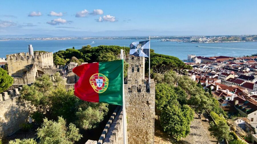 São Jorge Castle Skip-the-line Entry Ticket - Why the skip-the-line option can be worth $36