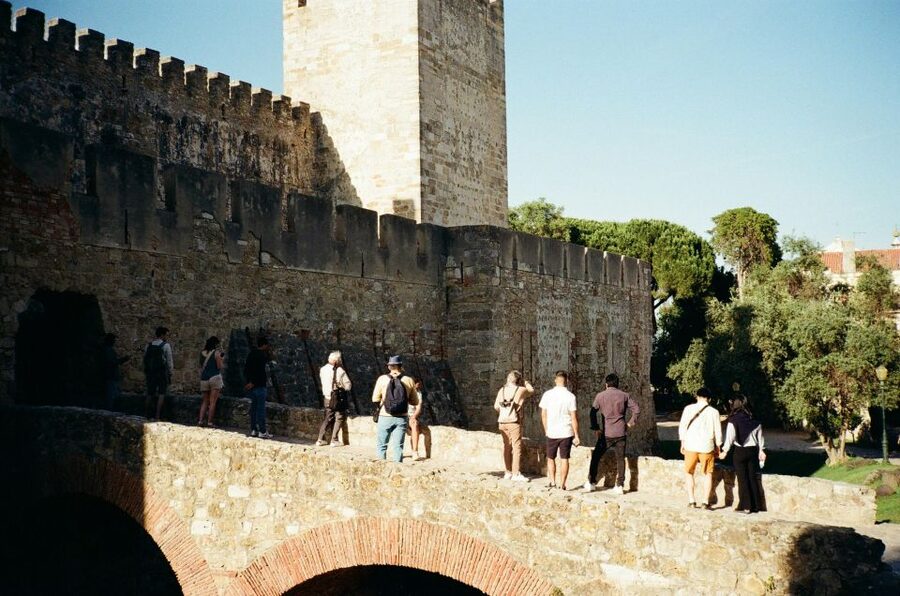 São Jorge Castle Skip-the-line Entry Ticket - Best timing for a calmer visit