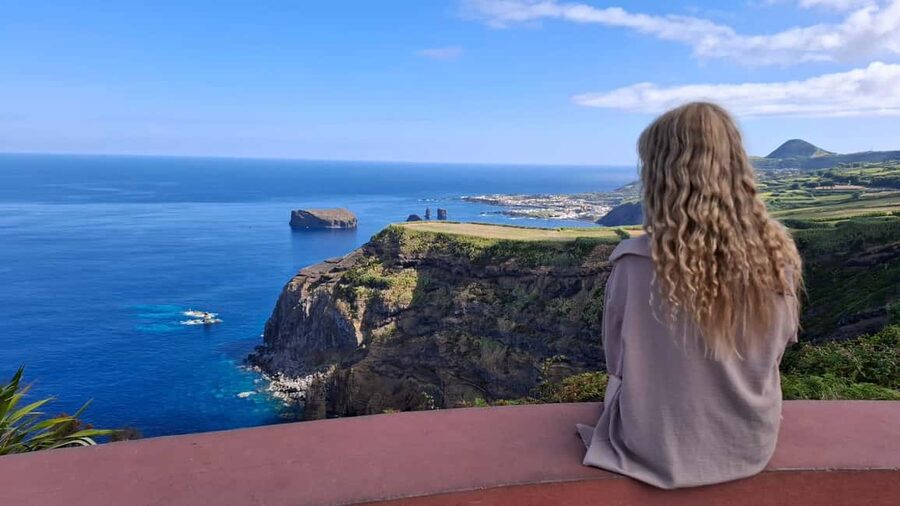 São Miguel: 2-Day Island Tour, Tea & Pineapple Plantation - Food, extra costs, and what to pack