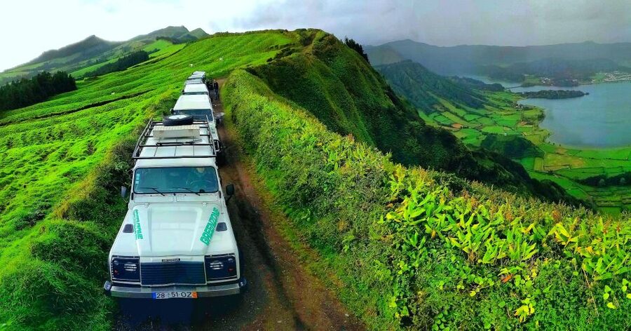 São Miguel, Azores: Sete Cidades Half-Day Jeep Tour - Vista do Rei and the classic Sete Cidades view