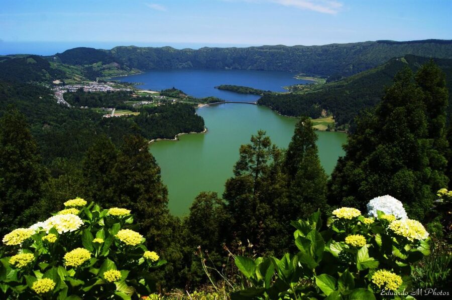 São Miguel, Azores: Sete Cidades Half-Day Jeep Tour - What the guide adds to the scenery