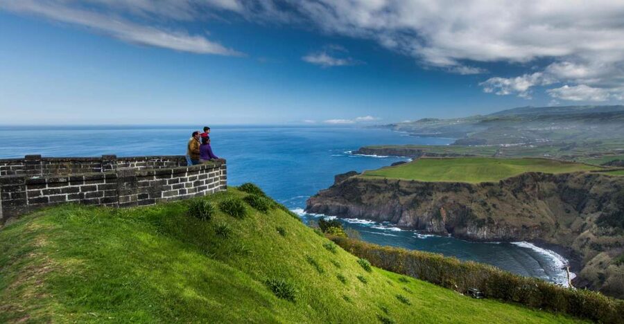 São Miguel East: Full-Day Van Tour with Lunch - Why this east-coast route works so well
