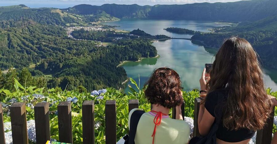 São Miguel Island: 2-Day Guided Island Tour with Meal Add-on - Should you book it?