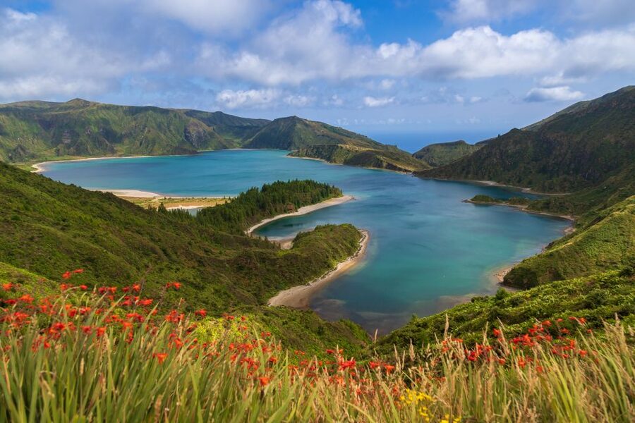 São Miguel: Sete Cidades & Lagoa do Fogo Tour with Lunch - Lunch is part of the value, not an afterthought