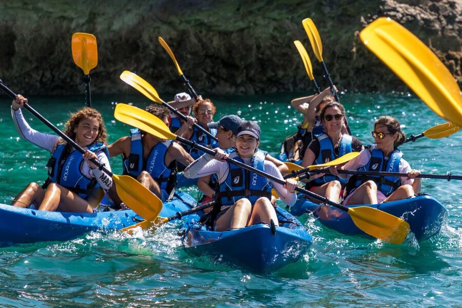 Sesimbra: Arrabida Natural Park & Caves Guided Kayaking Tour - The first 85 minutes: cliffs, coves, and cave entrances