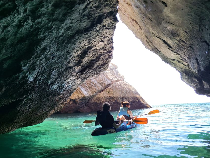 Sesimbra: Arrabida Natural Park & Caves Guided Kayaking Tour - The 40-minute return can be easier or harder