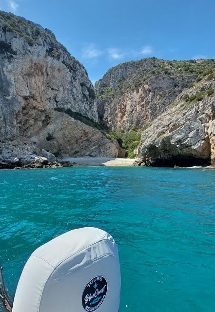 Sesimbra: Secret Bays and Beaches Boat Tour with Snorkeling - Why this Sesimbra boat tour works so well