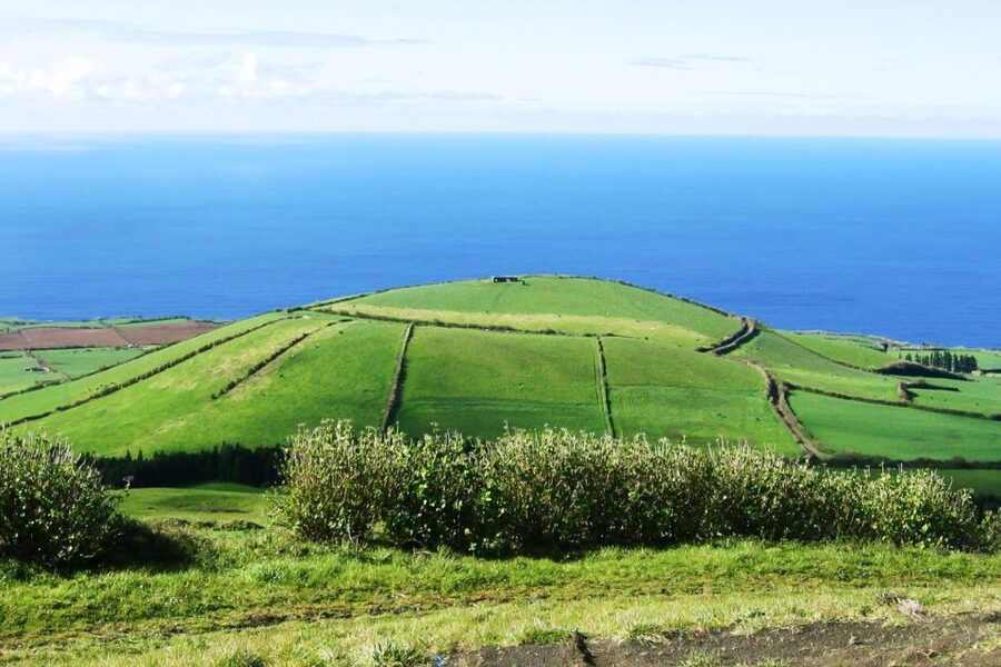 Sete Cidades Azores 4x4 Day Tour from Ponta Delgada - Vista do Rei and the twin lakes