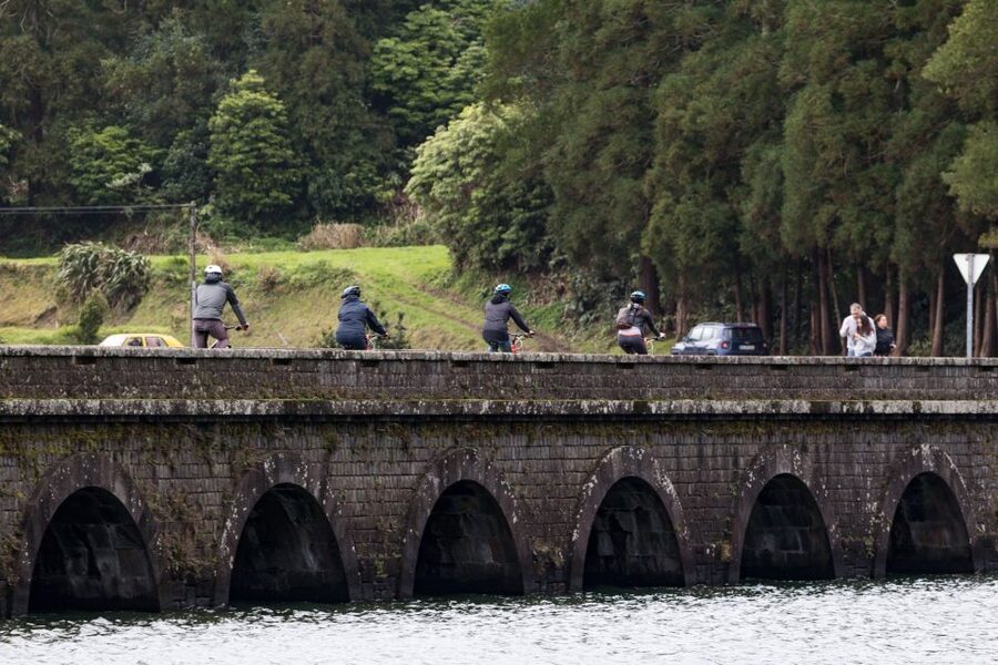 Sete Cidades: Kayaking and Biking Adventure - Who should book this activity?