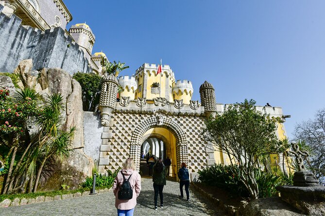 Sintra and Cascais Full-Day Private Tour from Lisbon - A taste of Portuguese food along the route