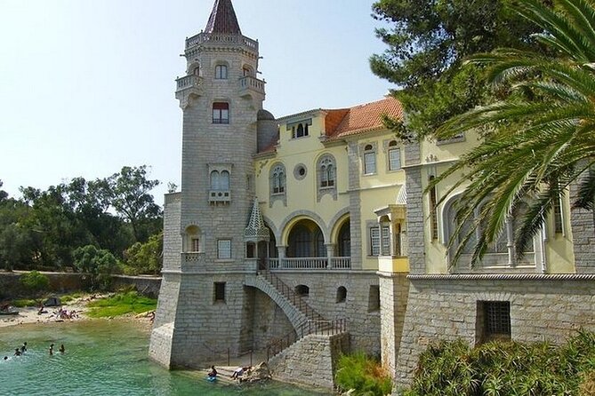 Sintra Cascais Private Tour with Pena Palace and Mouros Castle - The guides make the difference