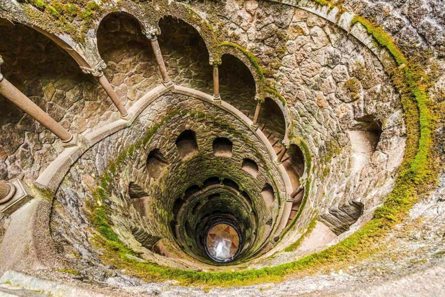 Sintra: Castle of the Moors & Quinta Entry with Audio Guides - Exploring Regaleira’s symbols and grottoes