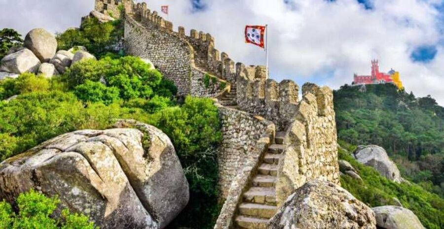 Sintra: Castle of the Moors Skip-the-Line Ticket+Audio Guide - Entering with a skip-the-line ticket