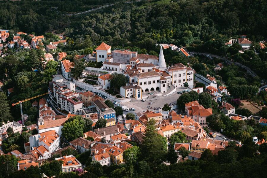 Sintra/Lisbon: Sintra & Quinta da Regaleira Tour with Ticket - Timing, meeting points, and transport