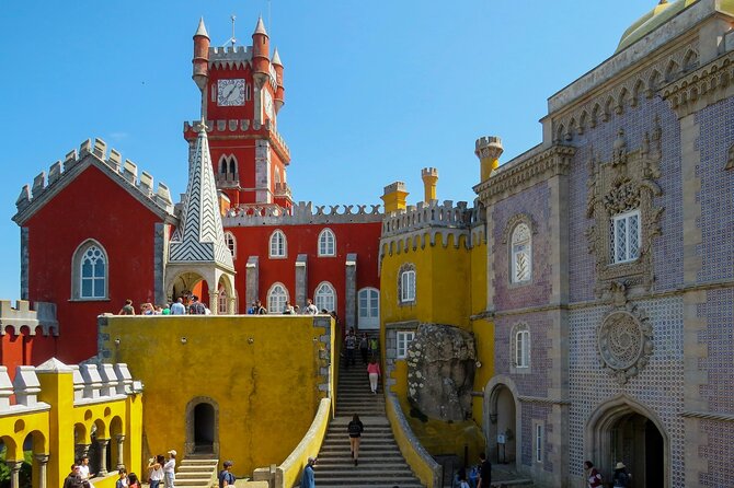 Sintra, Pena Palace, Quinta da Regaleira & Cascais Group Tour - Quinta da Regaleira and the famous Initiation Well