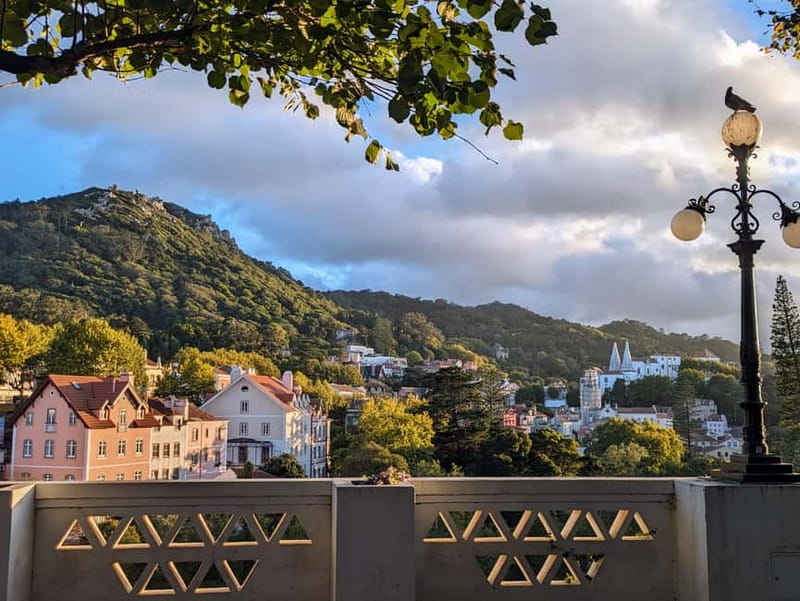 Sintra: Private Half-Day Classic Car or Electric Jeep Tour - The guides make or break the experience