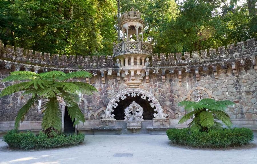 Sintra: Quinta da Regaleira E-Ticket and Audio Guide - Arriving with a time-slotted ticket