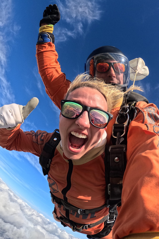 Skydive Algarve: Tandem Skydiving 10.000ft (up to 15.000ft) - Does the $210 starting price offer good value?