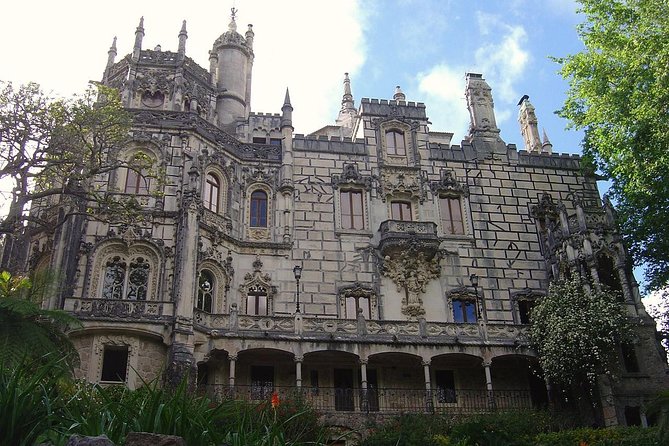 Small Group Tour to Sintra, Pena Palace, Cabo Roca and Cascais - Why this route works well from Lisbon