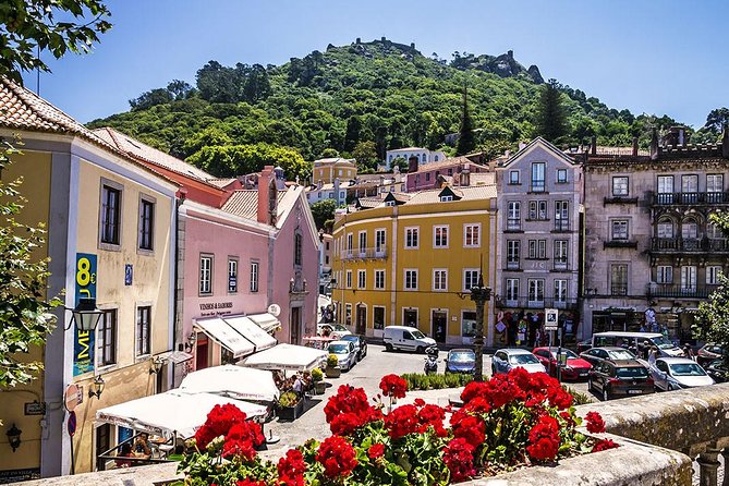 Small Group Tour to Sintra, Pena Palace, Cabo Roca and Cascais - Sintra old town and the Priquita pastry stop