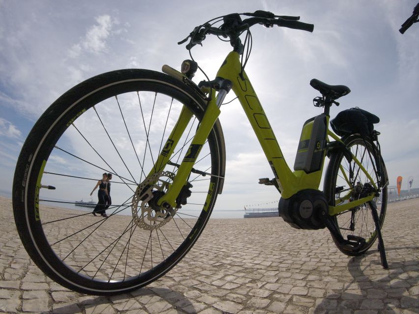 South Lisbon: 3-Hour Christ the King Electric Bike Tour - Starting at Largo da Severa and reaching Praça do Comércio