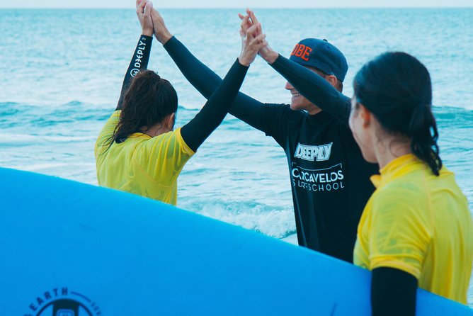 Surf Lesson on Praia de Carcavelos - Learning the push-up and finding your stance