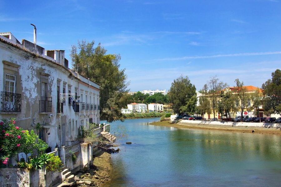 Tavira: Tuk-Tuk City Tour - The historic center: Graça, Santiago, and Santa Maria