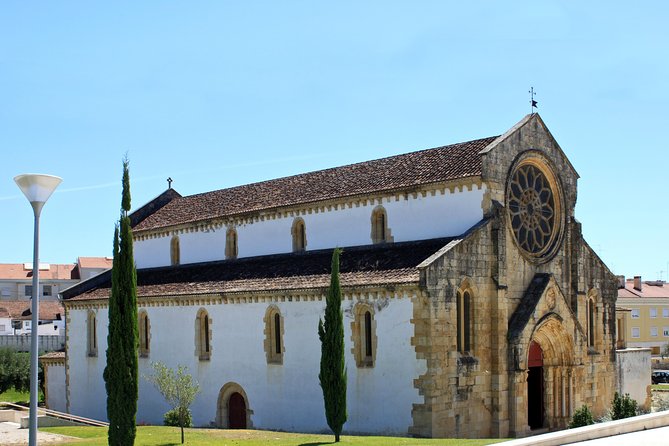 Templar Tour Convent of Christ & Almourol Castle from Lisbon - Entering the Convent of Christ