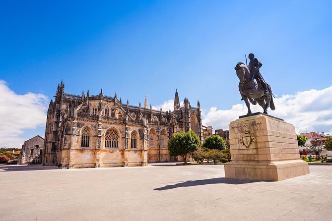 The Best of the West - Fátima, Nazaré, Óbidos & Batalha - The guide, languages, and group size