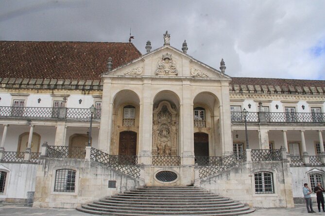 University of Coimbra - more complete and private visit, ticket included - What the private format changes