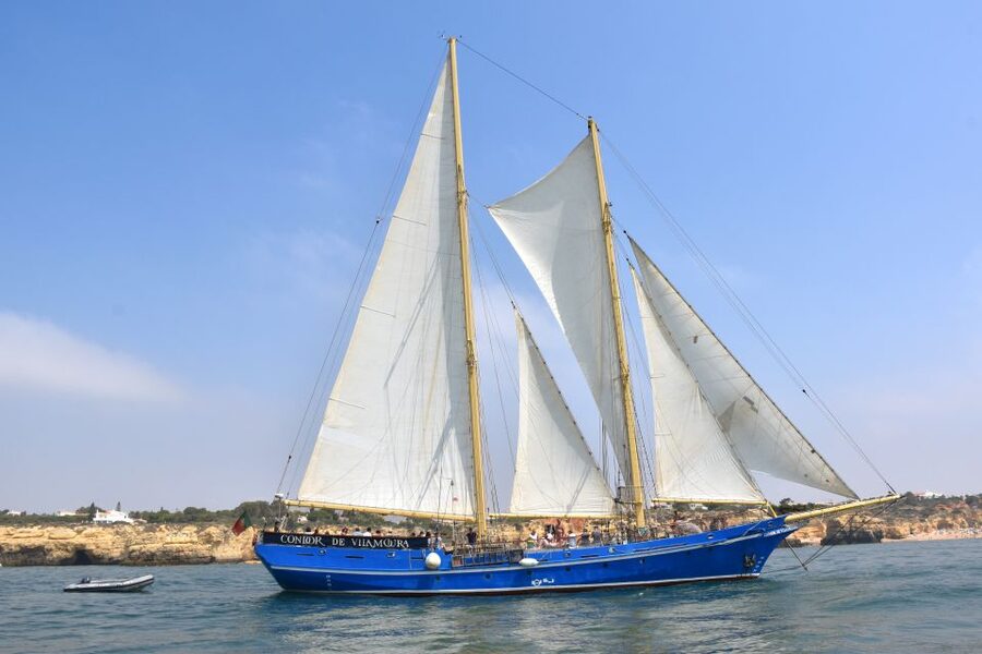 Vilamoura: Algarve Coast 3-Hour Sailing Cruise With Open Bar - São Rafael, red cliffs, and the cave stop
