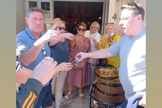 Wine Lovers: Winery Tour w/ Tasting & Tapas (Albufeira/Vilamoura) - Who will enjoy this tour most