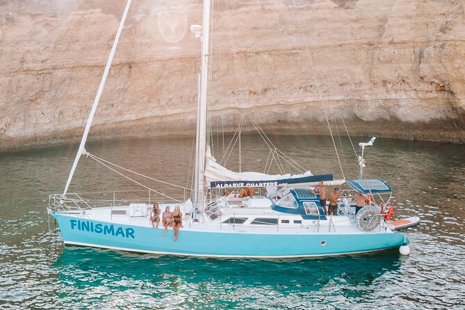 Yatch FINISMAR: 3hours Sailing to Benagil - A swim stop in the Atlantic