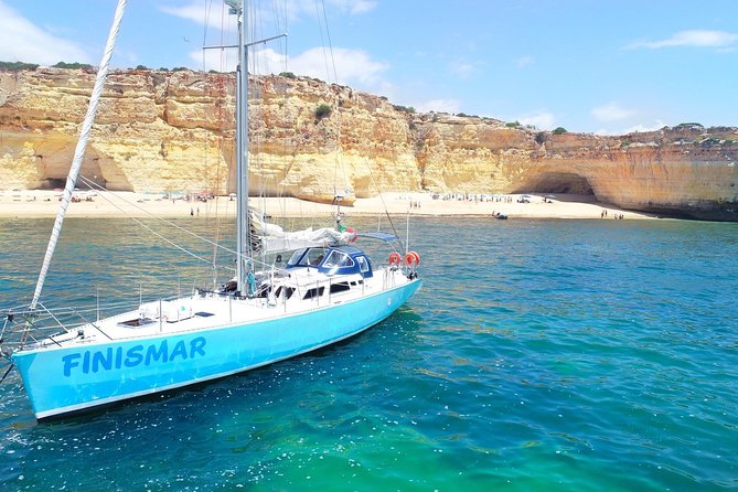 Yatch FINISMAR: 6 hours cruise with Beach BBQ (14passengers) - The beach stop and the dinghy transfer